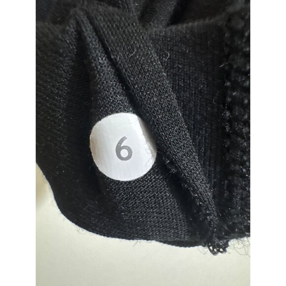 Lululemon Black Power Y Bra Size 6 - Picture 3 of 3